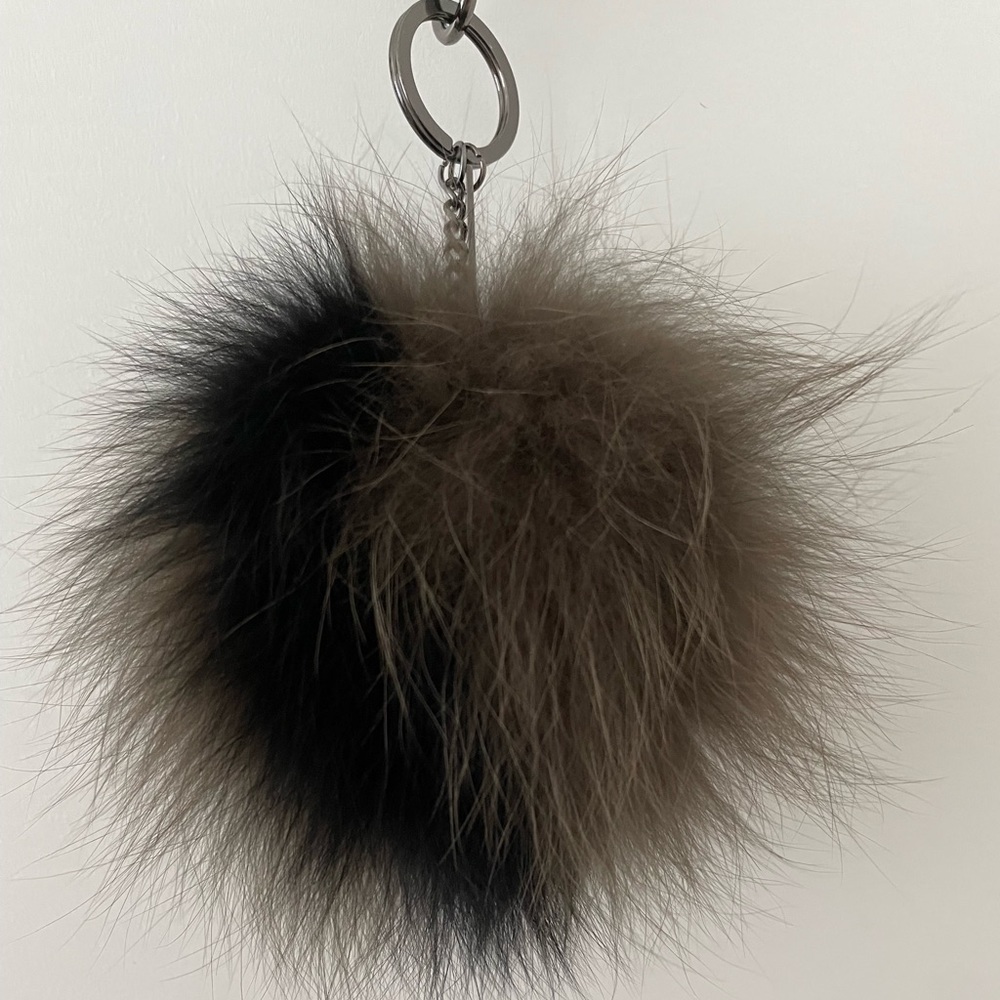 SOIA & KYO Maylee Clip in moss and black